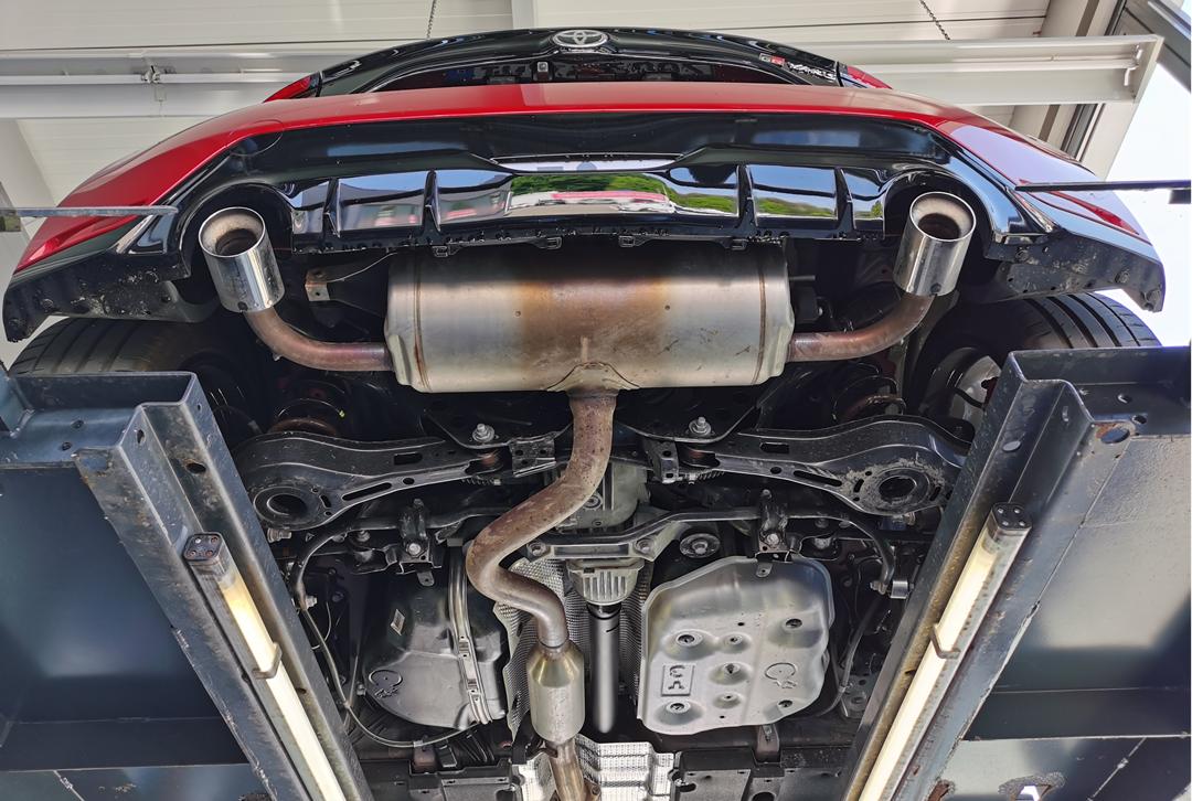 丰田gryaris试驾视频,丰田gryaris拉力