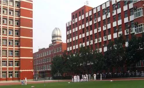 北京丰台十二中丽泽国际学校,北京丰台十二中一本211率