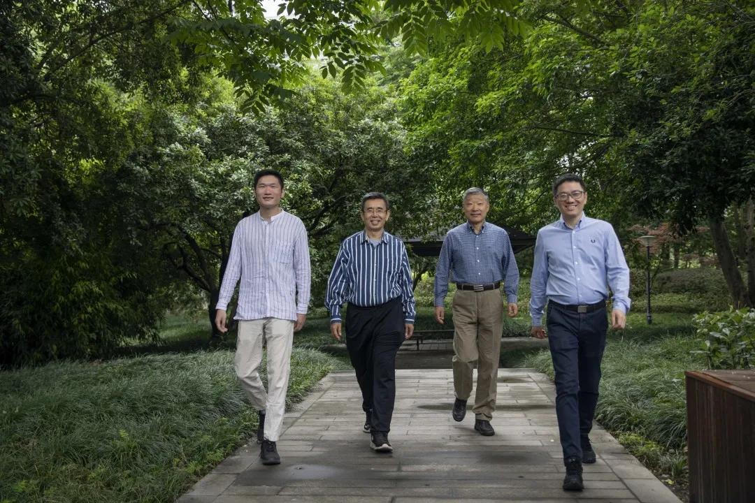 刘一峰耶鲁浙大,85后耶鲁正教授回国