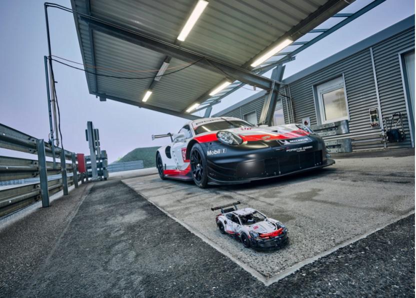 lego车模型,成人坐着开的小玩具车