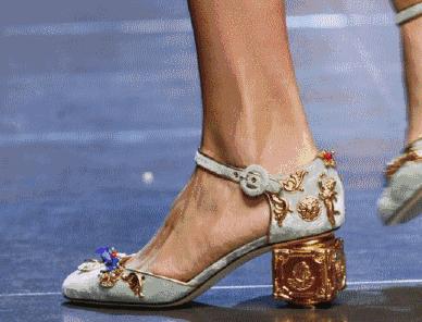 鞋子的故事视频,鞋子的故事