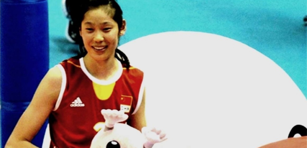 女排朱婷现在近况,朱婷从排球边缘到巅峰的逆袭之路