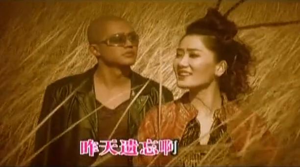 “幸运儿”凤凰传奇走红秘史，和捧红他们的幕后金主