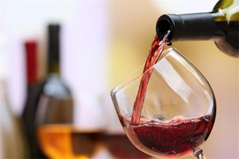 葡萄酒是年份越老越贵吗,贵的葡萄酒和便宜的区别