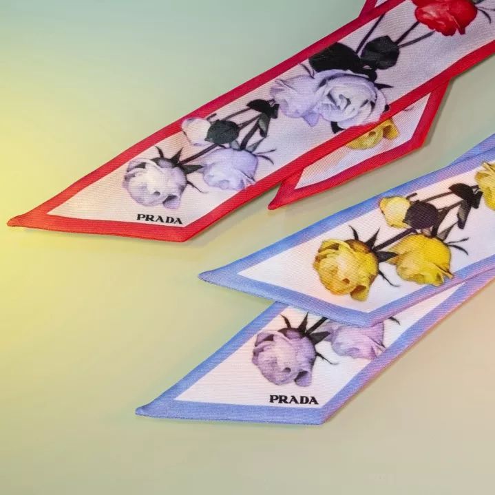 prada目前最火的包,prada复古包