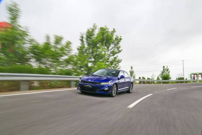 2021起亚k5凯酷1.5焕新版试驾视频,2024款起亚k5夜间第一视角试驾