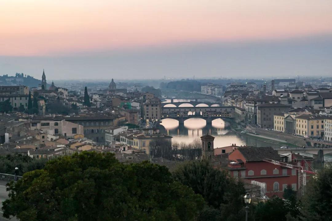 真美女,捐出千亿家产,成就世界顶级博物馆,稀世珍宝对全球开放