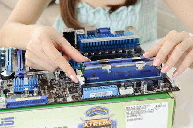 电脑自带4g内存能装16g内存条吗,电脑内存不够是加硬盘还是内存条