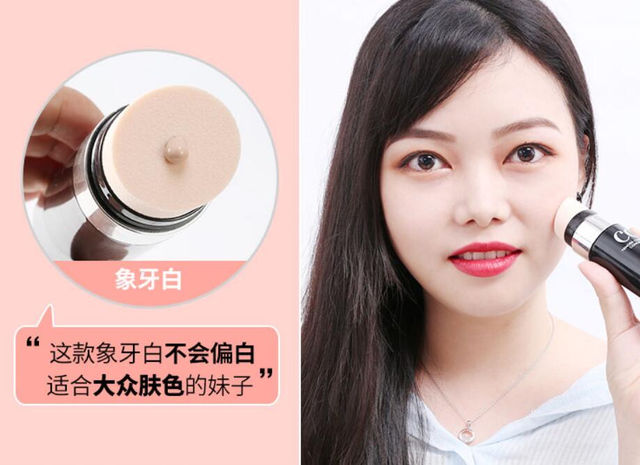 杨超越真人洋娃娃连衣裙,杨超越早期面试美得像个洋娃娃