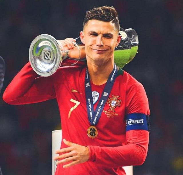 影子前锋是干什么的,苏神苏亚雷斯和梅西怎么认识的