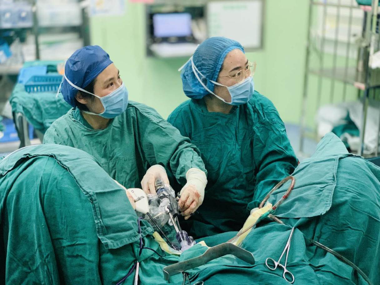 妇科单孔腹腔镜新技术新项目,妇幼单孔腹腔镜