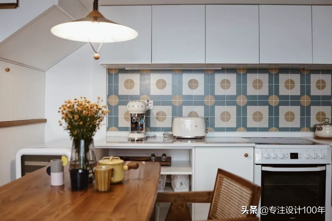 60平老旧学区房爆改,年轻夫妇改造学区房