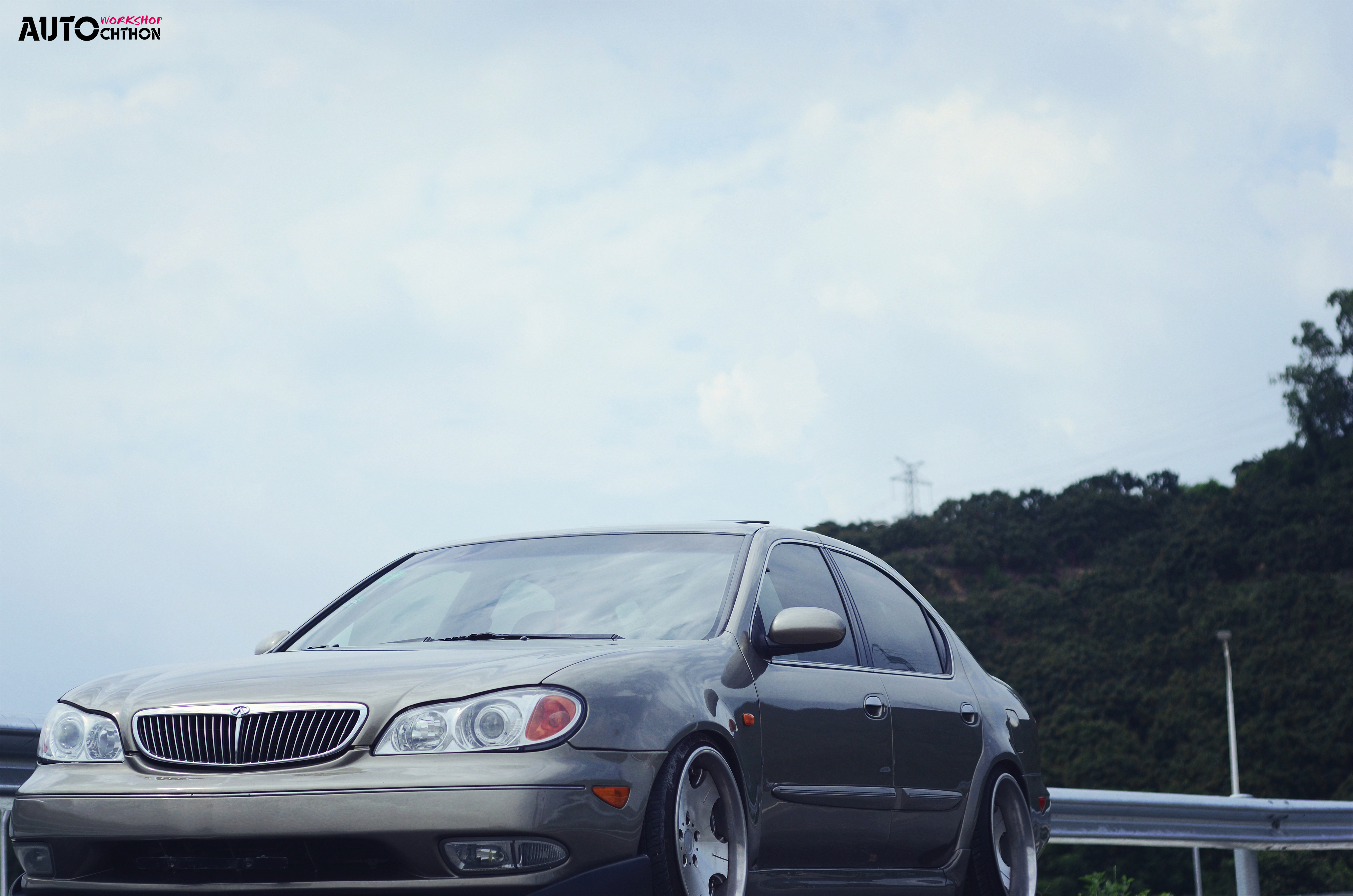 与爸爸一起玩遥控越野车,和父亲一起玩赛车游戏