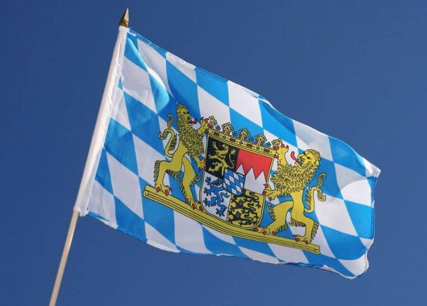 宝马标志设计图,宝马车标灵感是什么