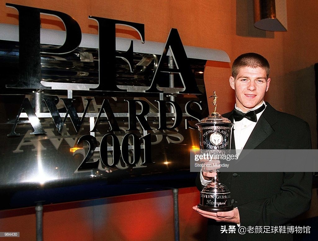 鍒╃墿娴︿紶濂囬槦闀夸紛鏂潶甯冨皵濂囪抗,浼婃柉鍧﹀竷灏斿杩瑰埄鐗╂郸闃熷憳