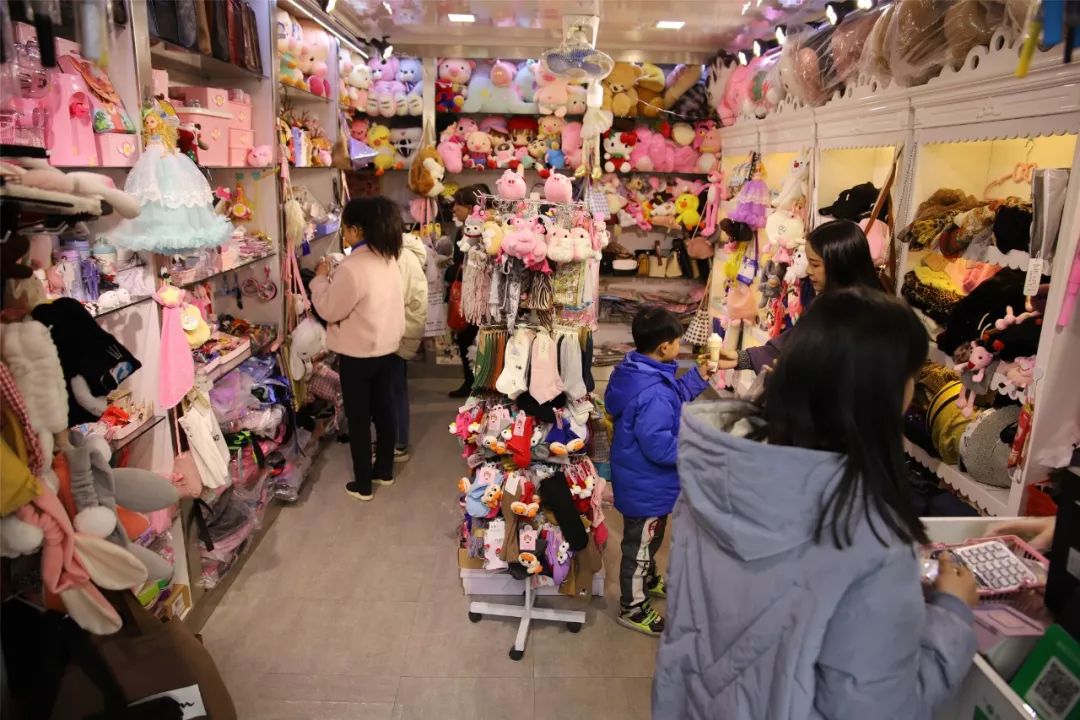 潢川97年美女,潢川女大学生回家创业