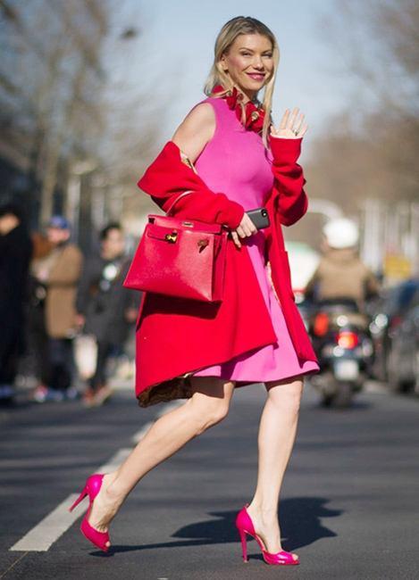 穿腻了黑白穿搭,穿腻了黑白灰