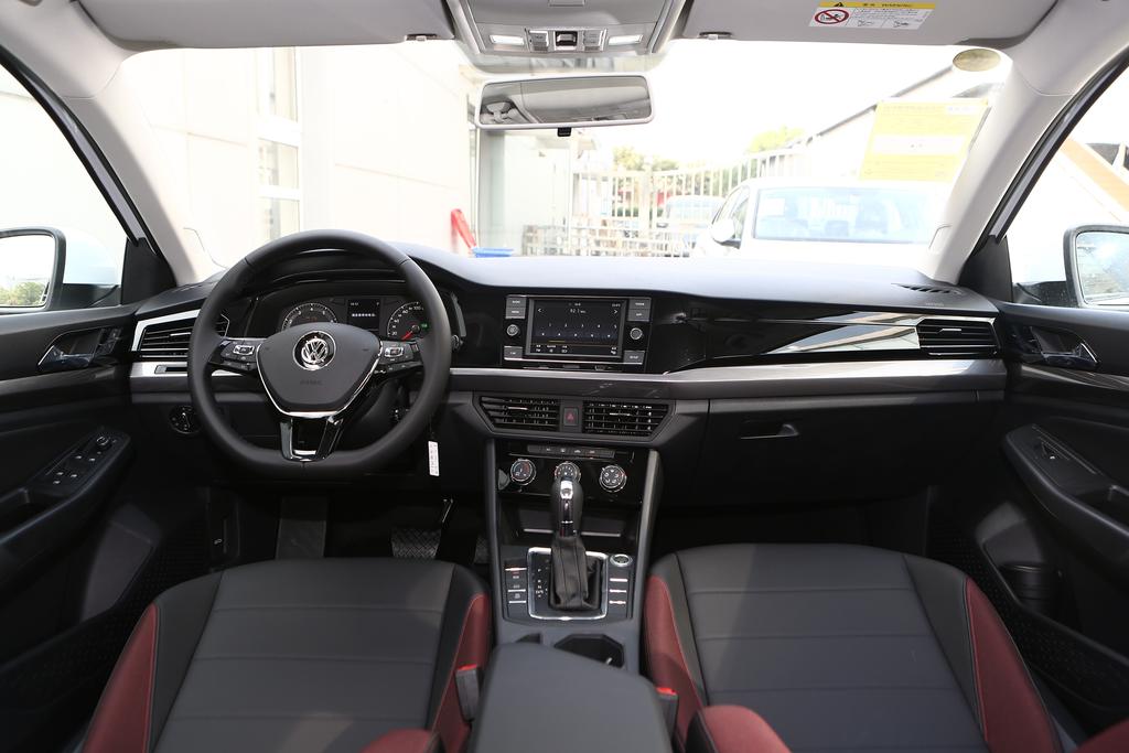 连丈母娘都说好的一台车!体验大众宝来,一台适合买菜的选手