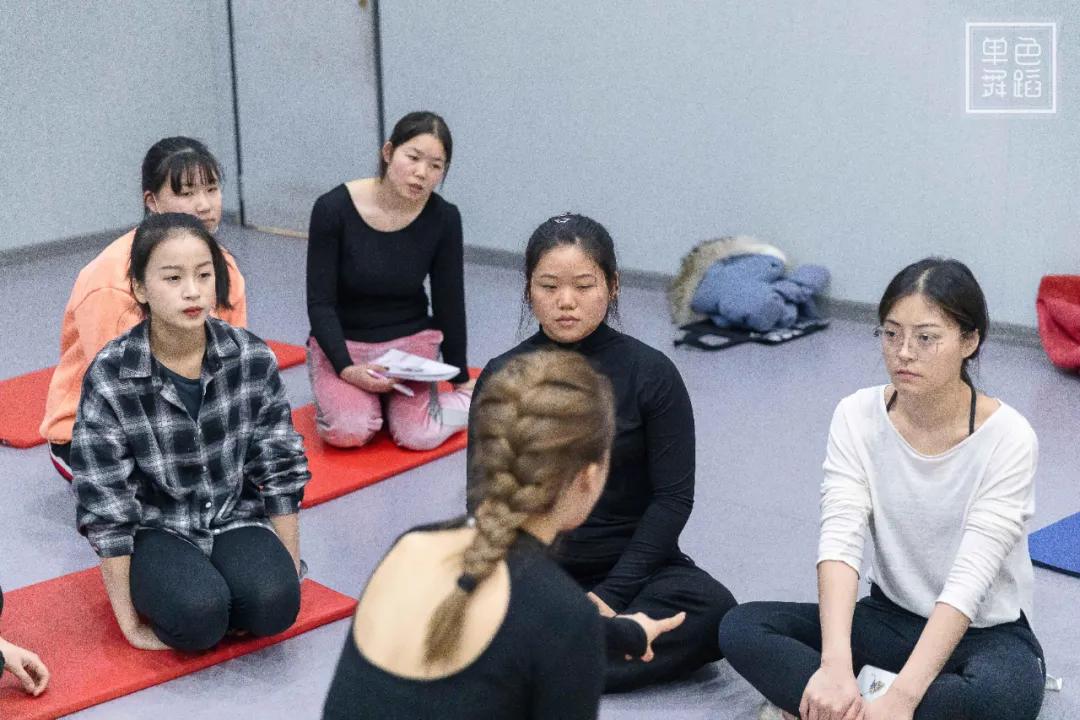 舞蹈生的困难,舞蹈瓶颈期应该怎么度过