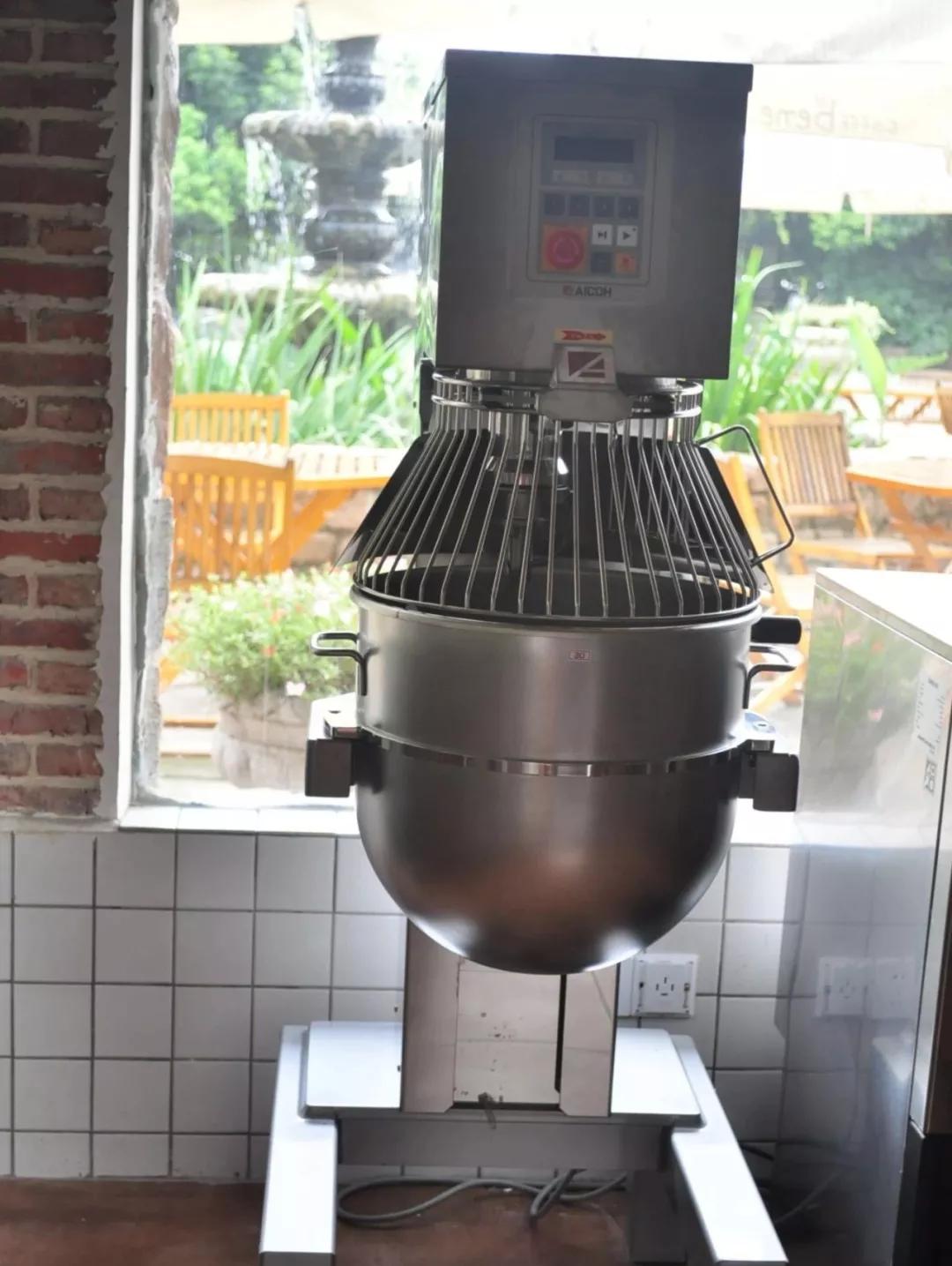 搅拌面团的最佳方法,面团的搅拌的过程