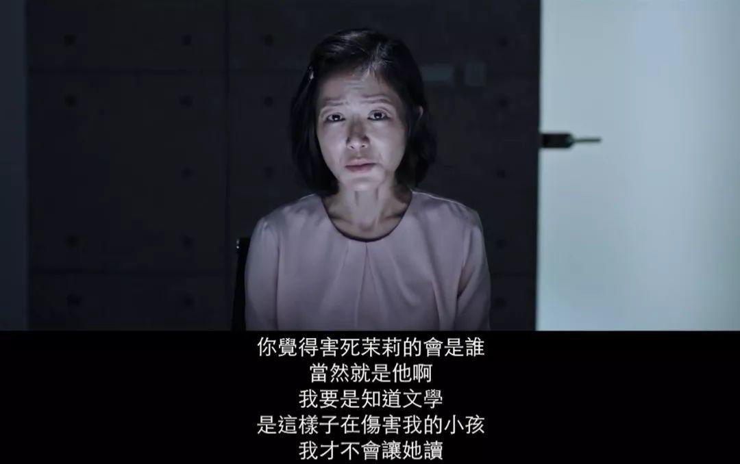 一边哭一边笑但不是很想笑,一边笑一边哭的厉害