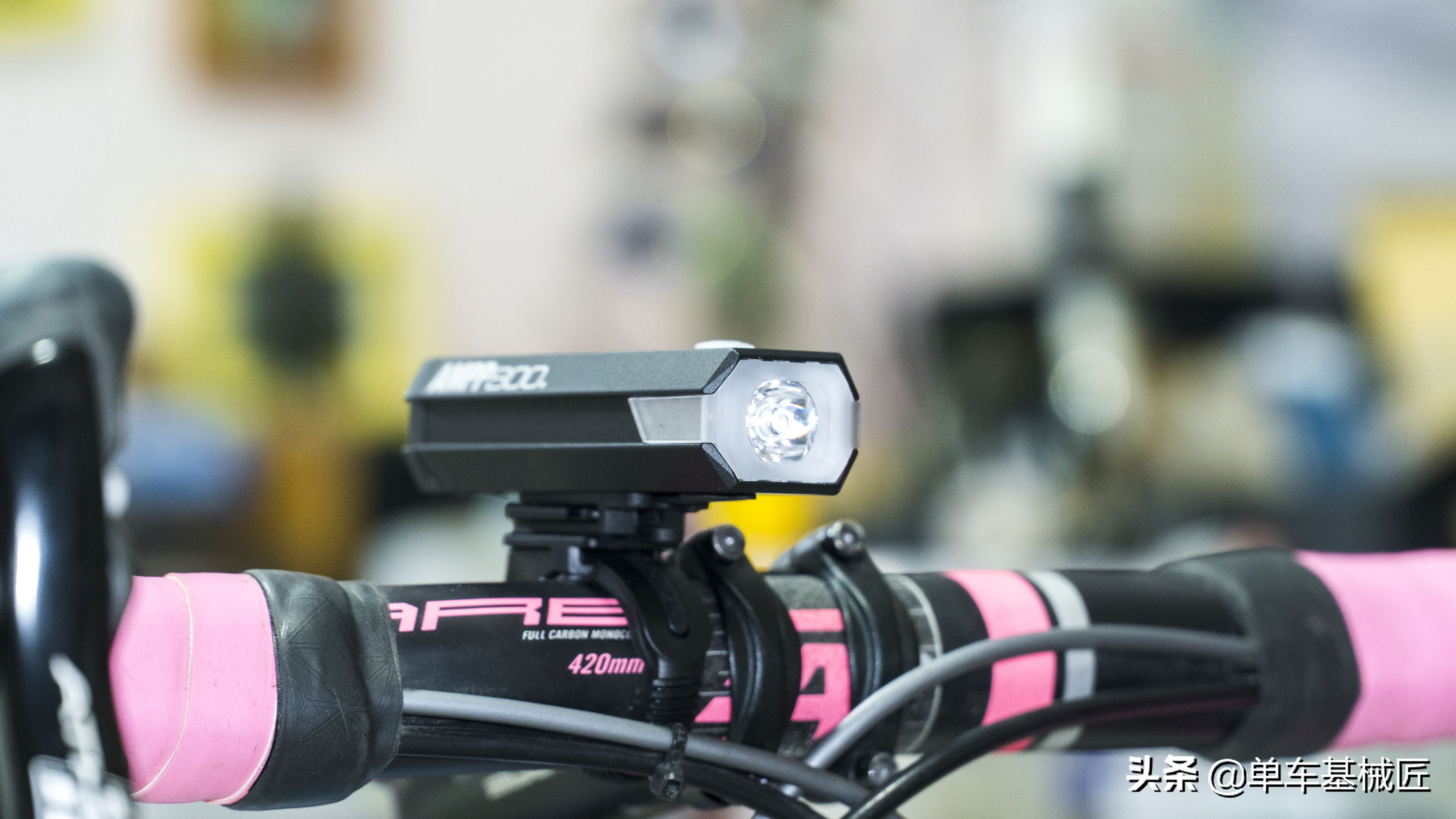 猫眼骑行灯测评,猫眼车灯好吗