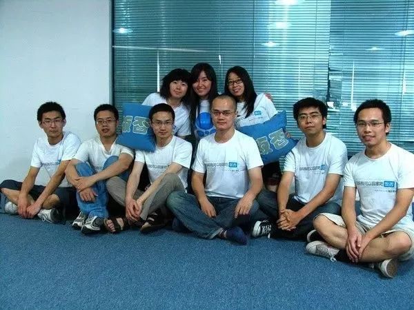 首富榜的年轻富豪们，爱情也这么甜！