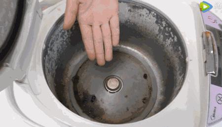 电饭锅粘锅教你一招,电饭锅粘锅了怎么清除最快