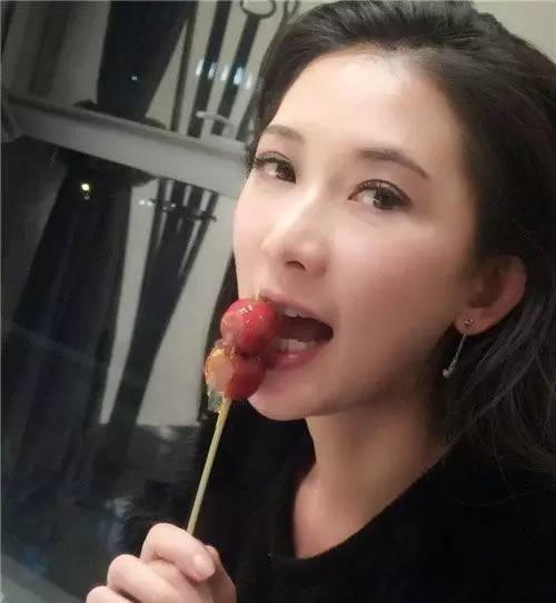 40岁还不老的女神,40岁用抗老紧肤面膜好吗