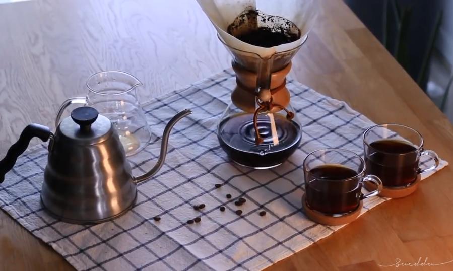 小姐姐分享自拍的“羞羞”日常，引百万人围观