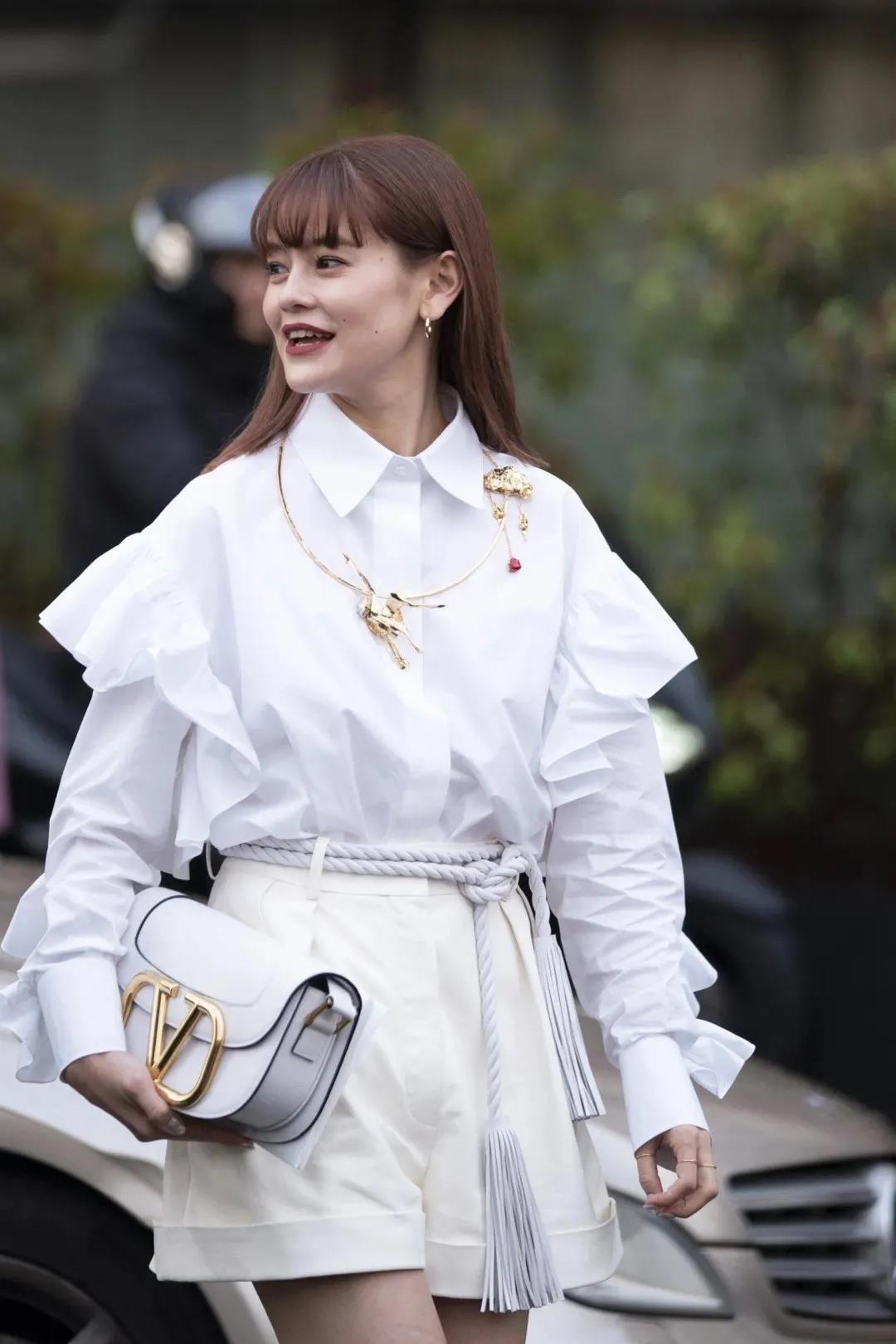 春季小清新时尚元素穿搭,简单时髦春季穿搭让你惊艳又吸睛