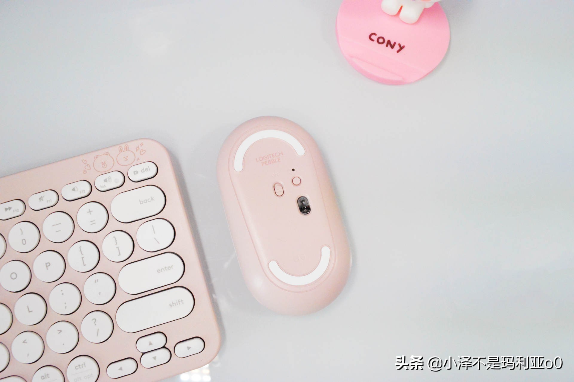 桌面好物分享学生党,罗技popkeys键盘套装