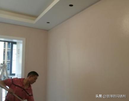 调色背景墙乳胶漆容易变色吗,灰色乳胶漆时间长了会变色吗