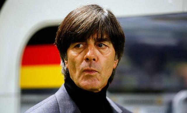 他是世界足球9号中锋的代表,把足球的魅力散发到极致