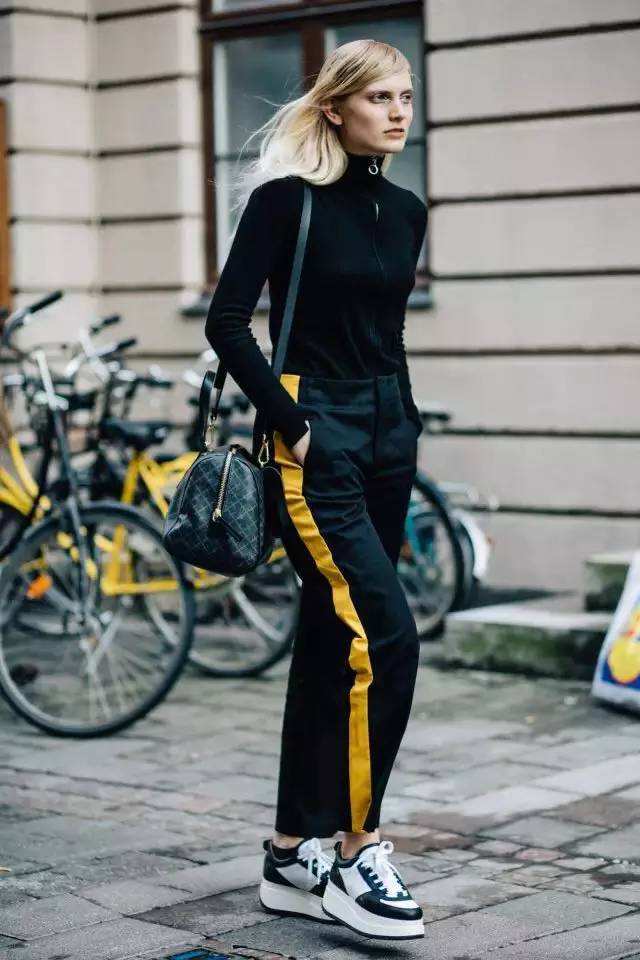 紧身裤的缺点,紧身裤搭配什么裤子最好看