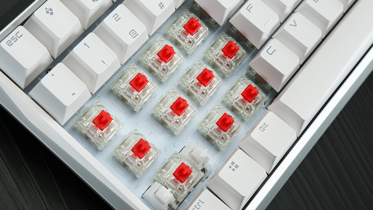 CHERRYMX3.0S三模无线游戏机械键盘评测：好饭不怕晚