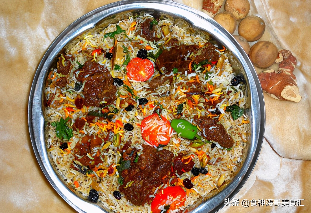 沙特家庭的一日三餐，营养过剩导致胖人太多，无奈宣布减肥换黄金