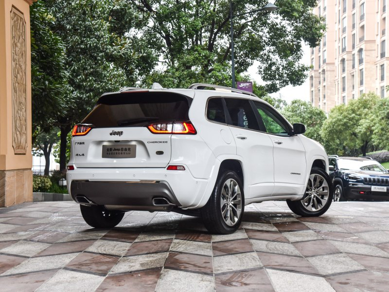 2017年广汽菲克jeep自由光有carplay吗,2020款广汽菲克jeep自由光