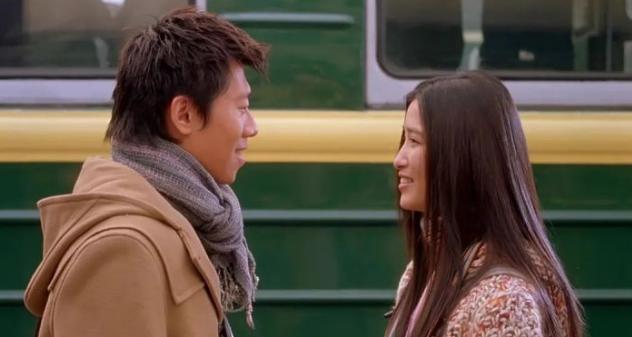 《独自等待》：献给从你身边溜走的那个人