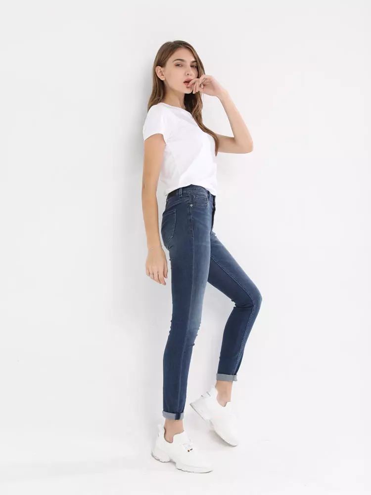 天天穿西服好吗,天天穿爱马仕