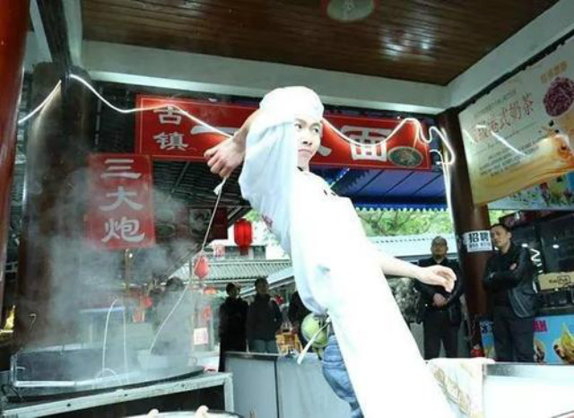 面馆拉面哥,拉面哥的面馆