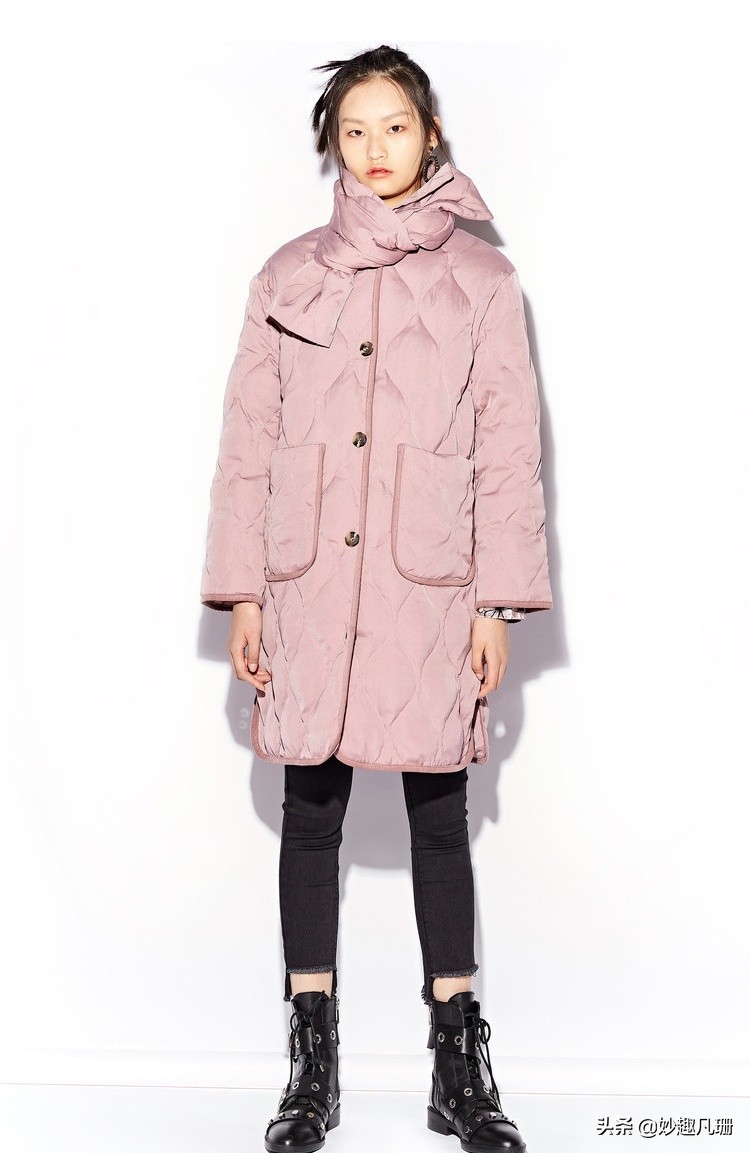 看一下各种羽绒服,好多好看的羽绒服