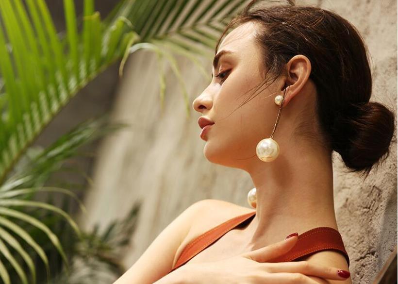 如何挑选耳环视频,脸部两侧肉多的怎么挑选耳环