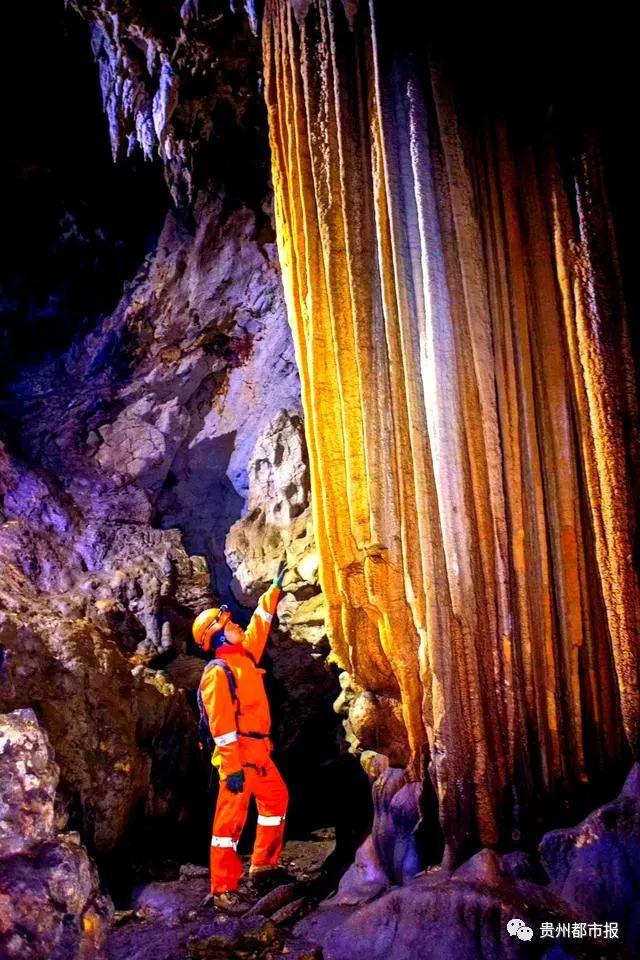 探索神秘岩洞,探秘山洞发现神秘生物