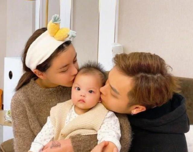 21岁韩安冉整容34次,21岁韩安冉整容35次