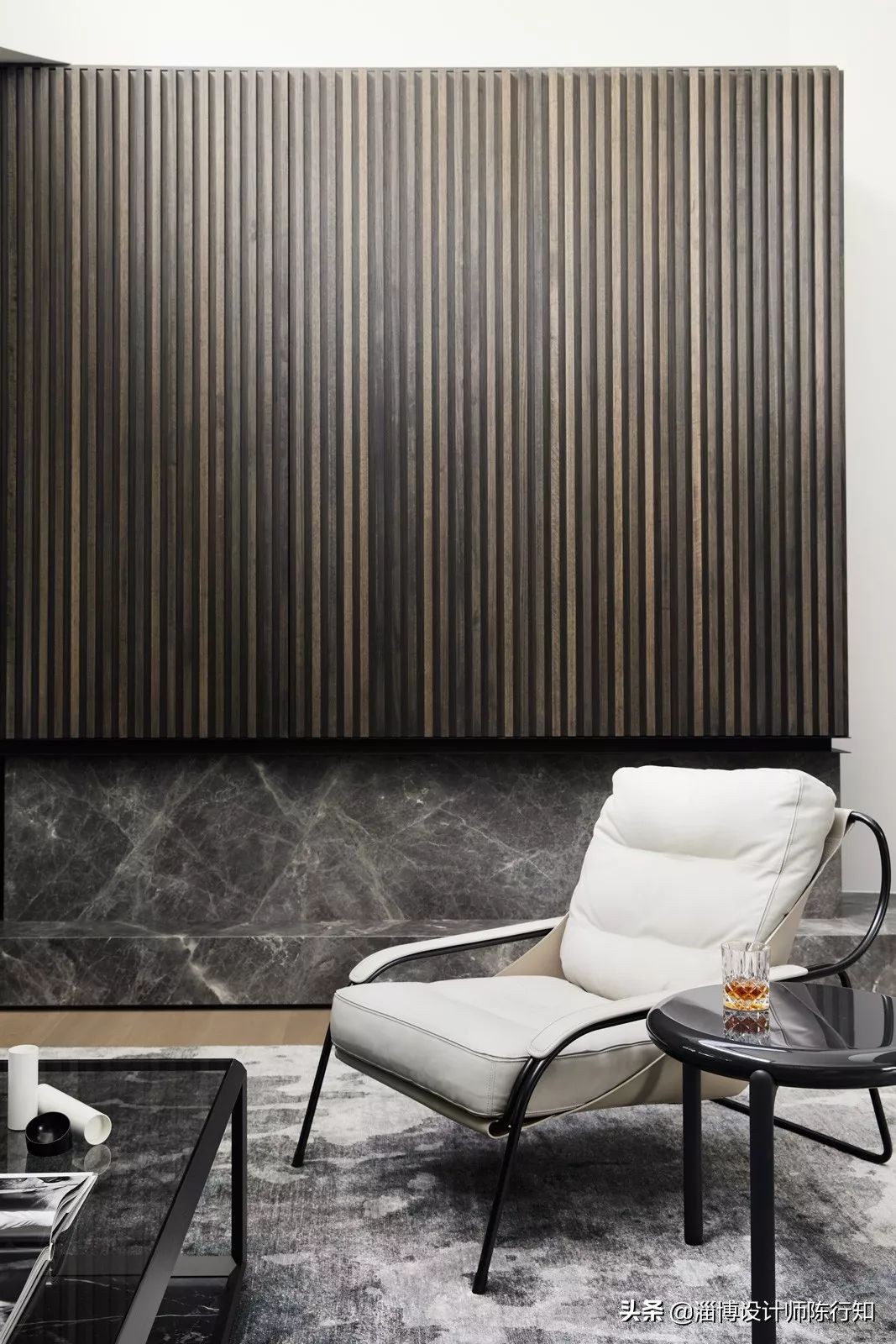 现代简约轻奢浅灰,轻奢和现代简约黑白灰的特点