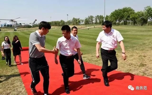 看完权健老总浮夸炫富日常，也是各种“夸大宣传”……