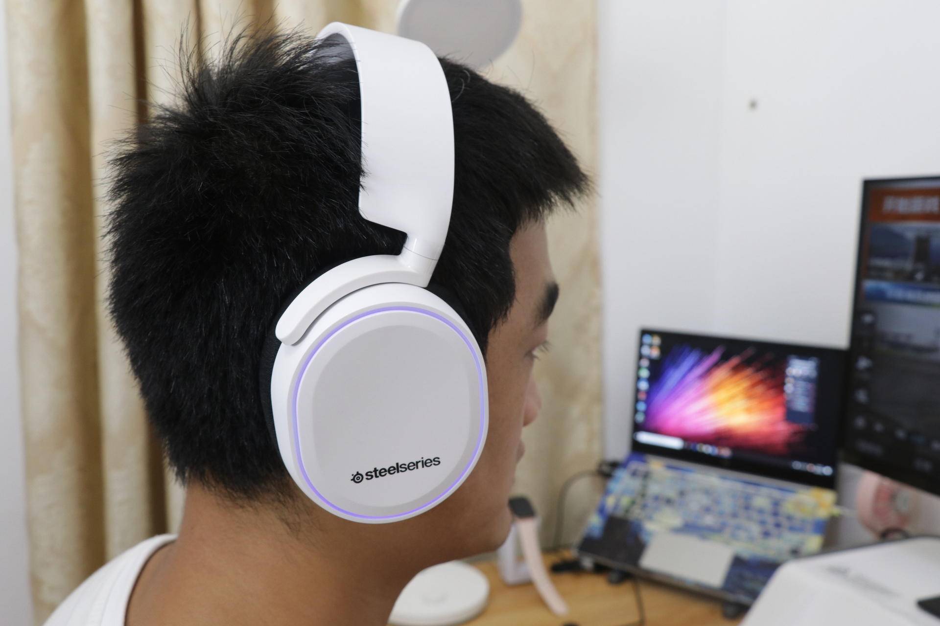 赛睿耳机寒冰5怎么用,赛睿寒冰5吃鸡最佳设置