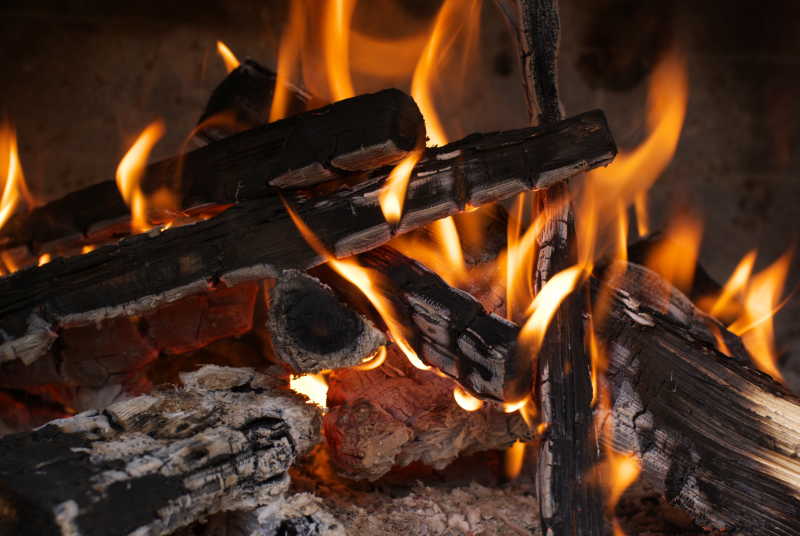 能量和质量之间可以相互转化吗,质量与能量能不能相互转化