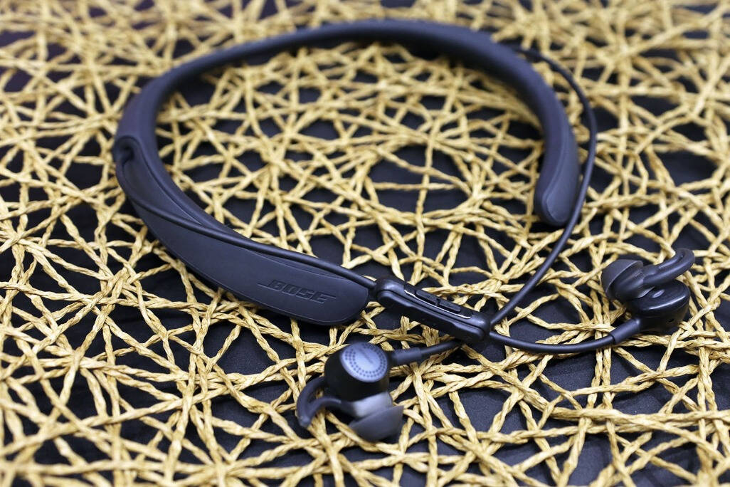 boseqc30有棕色耳机吗,夏天耳机听歌